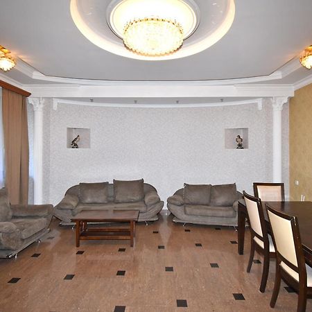 Armenak Apartment 5-Комнатная Yerevan Luaran gambar