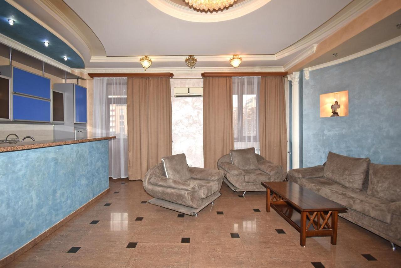 Armenak Apartment 5-Комнатная Yerevan Luaran gambar