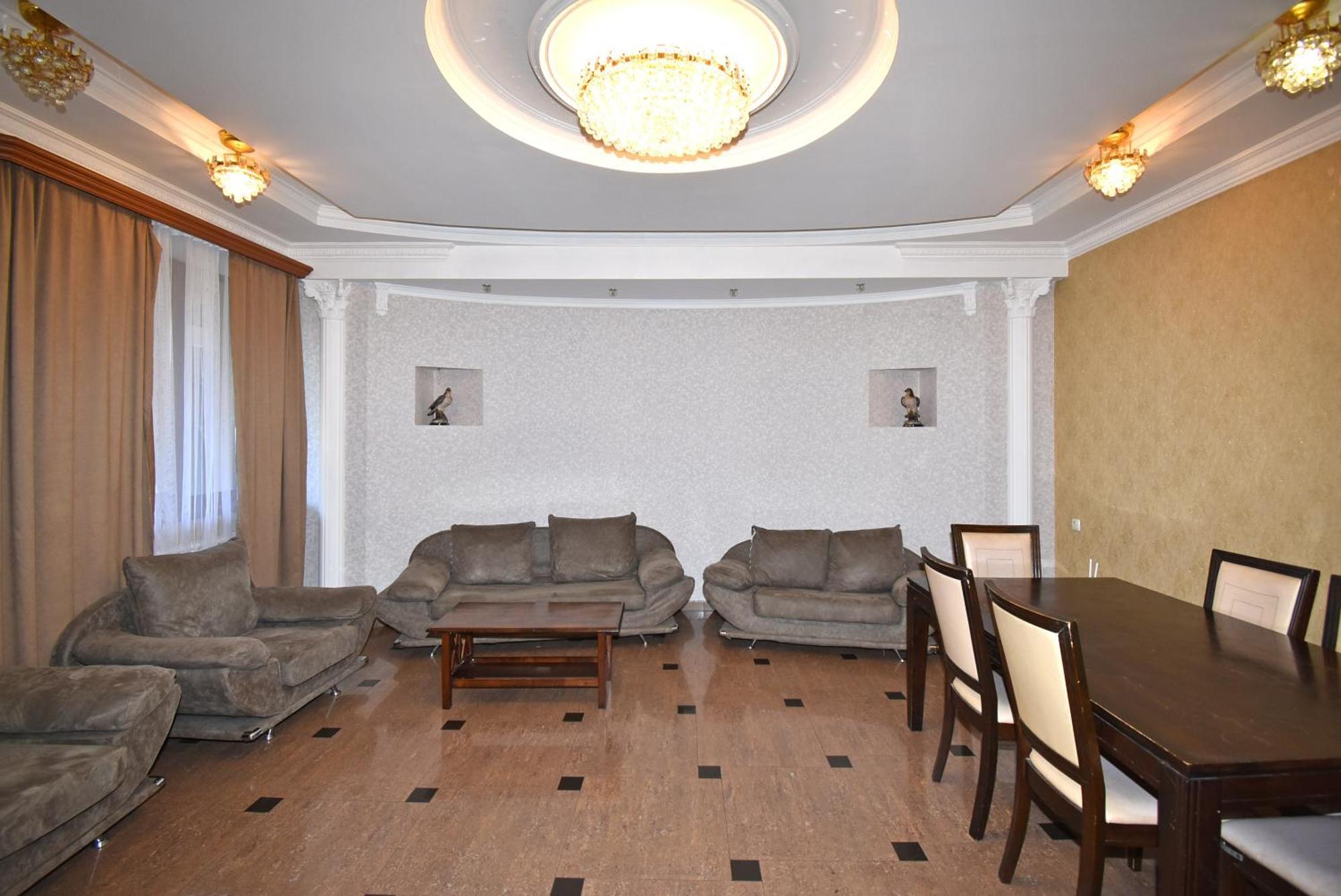 Armenak Apartment 5-Комнатная Yerevan Luaran gambar