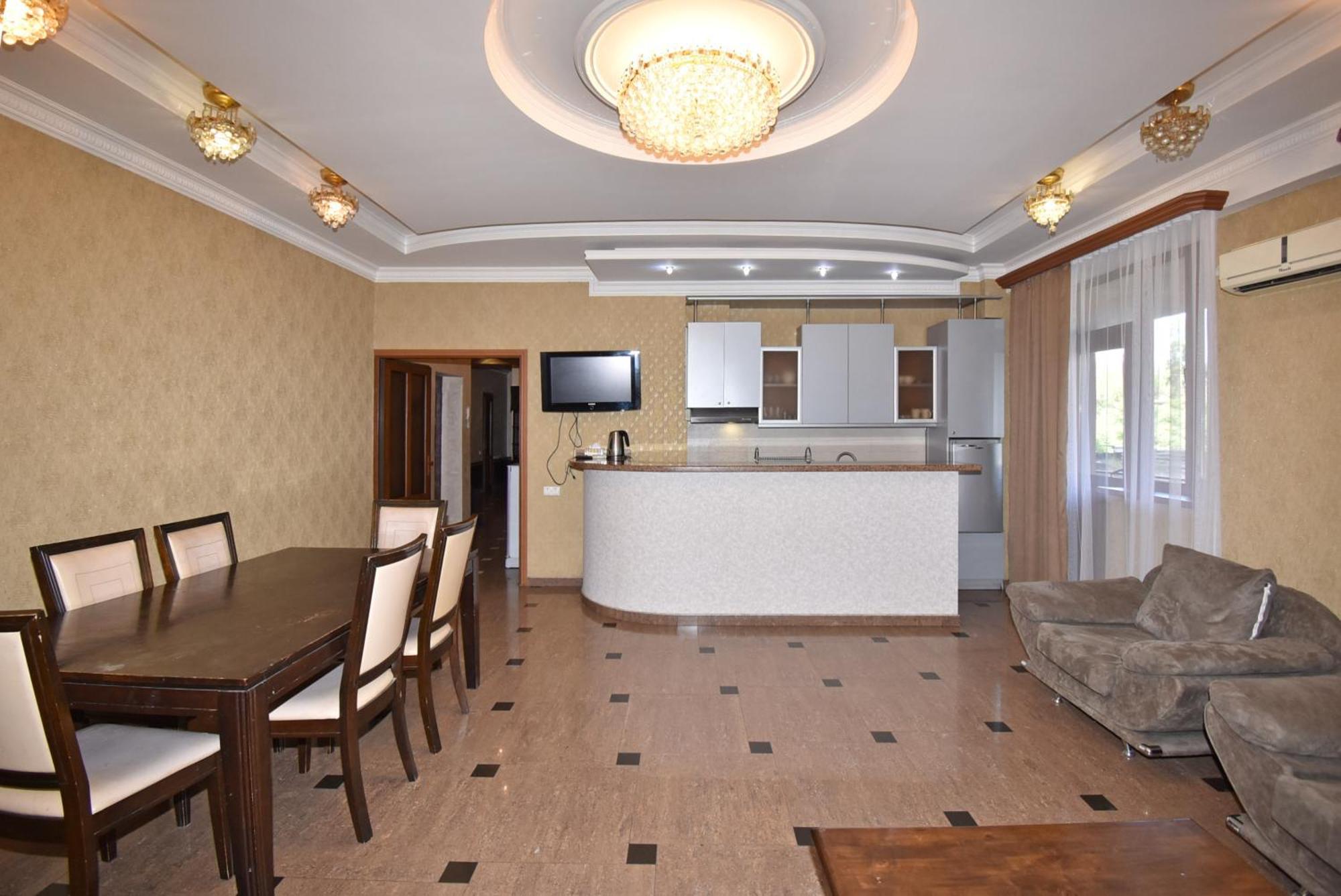 Armenak Apartment 5-Комнатная Yerevan Luaran gambar